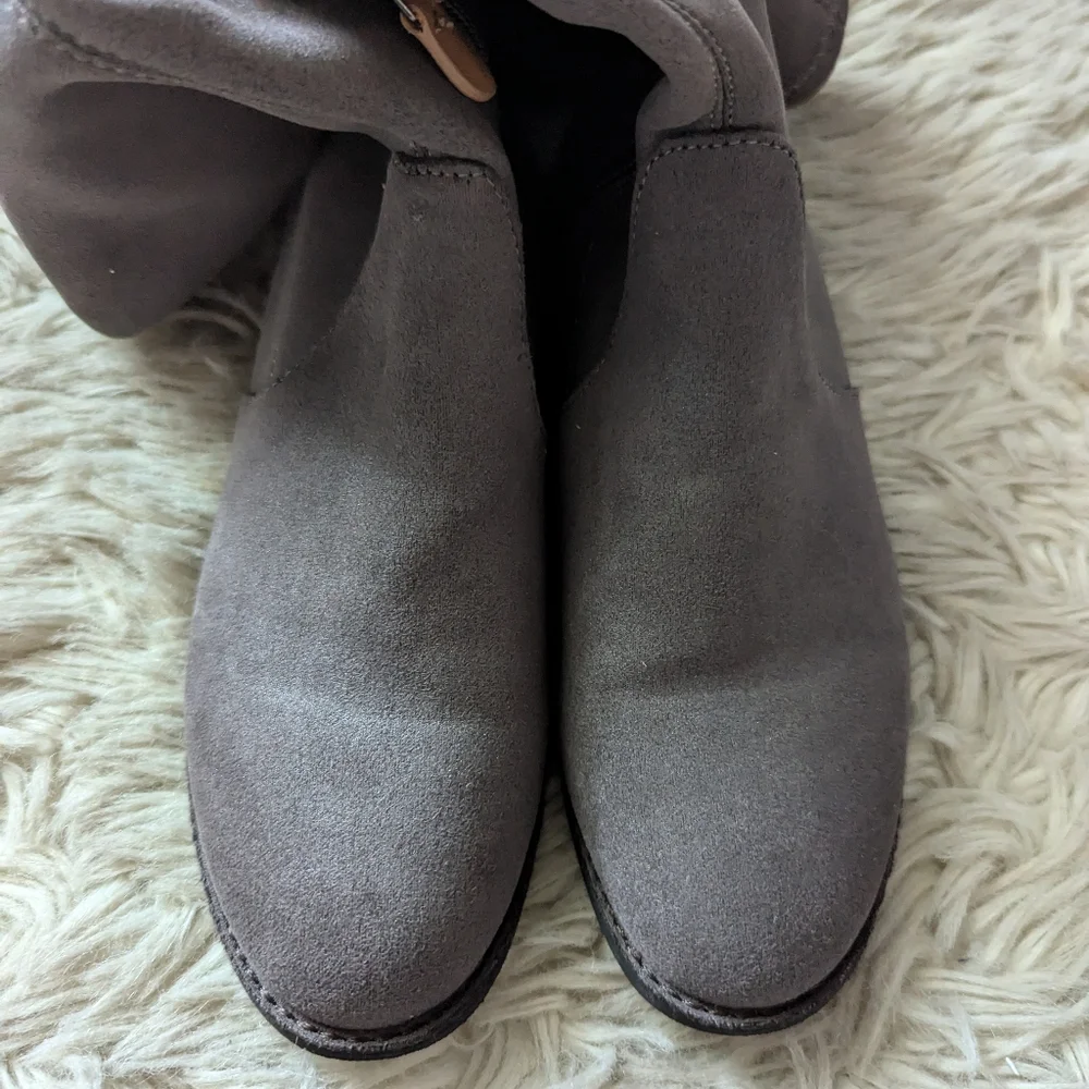 EUC Gentle Souls Emma Stretch Knee High Boots in Mineral Gray
